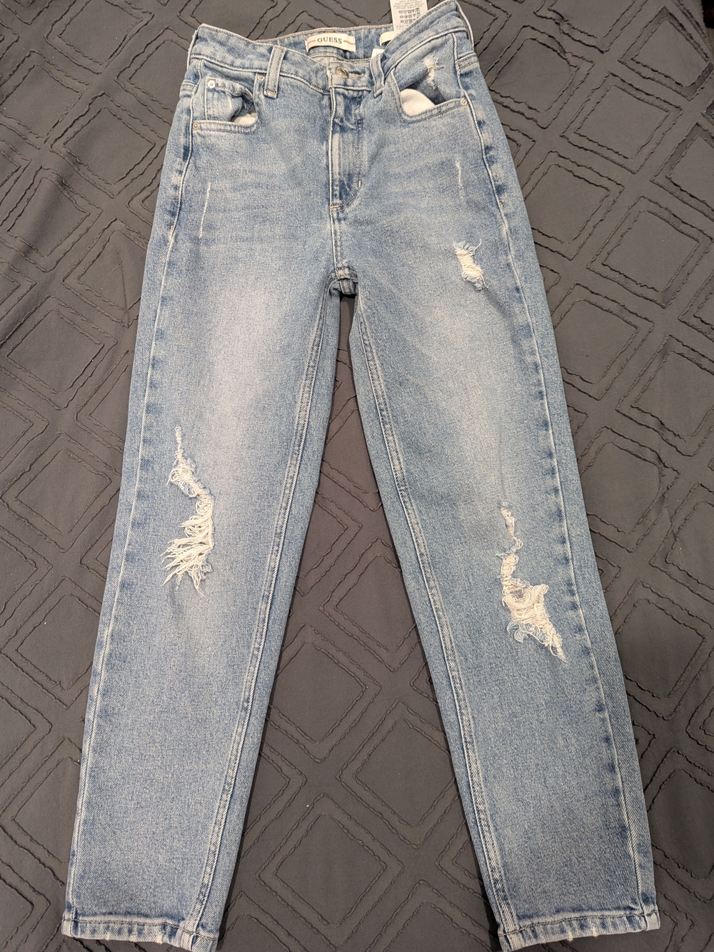 GUESS Distressed MOM Jeans Size 24